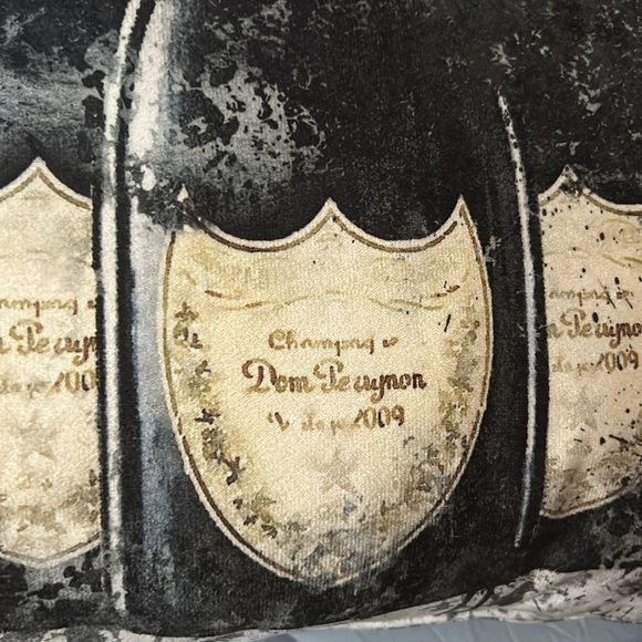 Decorative Pillows SET of 3. NON Branded New Out Of Package. - Picture 4 of 11